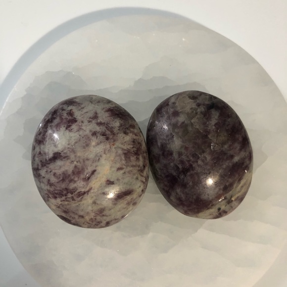 Lepidolite Palm Stones-set of 2 - Picture 3 of 4